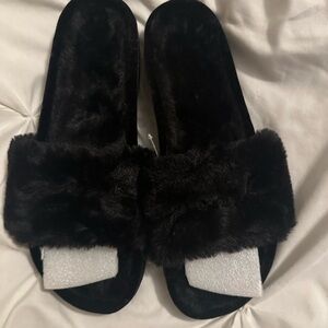Women's Black Furry Slides